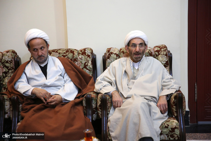 دیدار جمعی از روحانیون با سید حسن خمینی