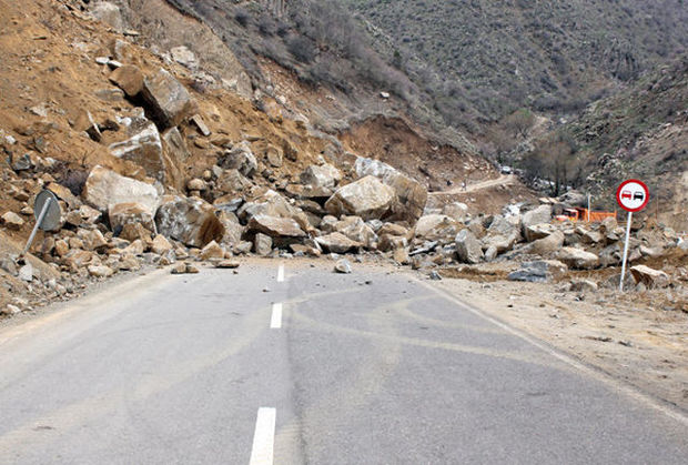 جاده گرمدره به قراقوش شهرستان سامان بازگشایی شد