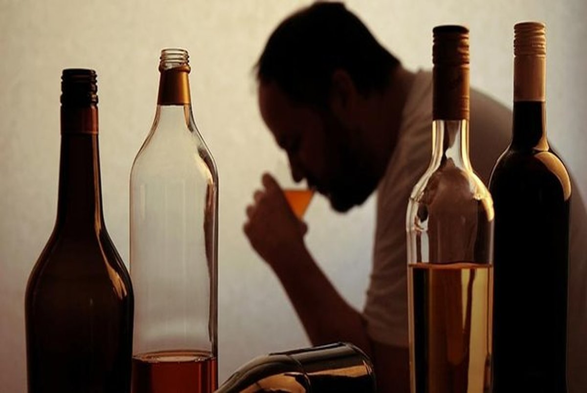 آیا شرب ترکیبات الکلی باعث ضدعفونی و پیشگیری از "کرونا" می شود؟