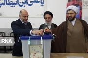 امام جمعه ملایر: حضور مردم در انتخابات اتمام حجت برای خدمتگزاران نظام است