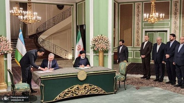 امضای یک بیانیه مشترک و 10 سند همکاری میان ایران و ازبکستان در حضور رئیسی و همتای ازبک