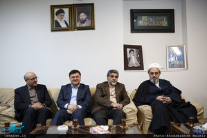 دیدار استاندار و جمعی از مدیران استان تهران با سید حسن خمینی