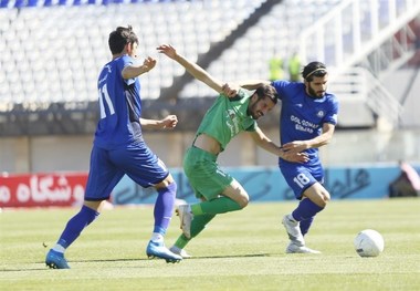 شاکری هت تریک کرد و گل گهر به پیروزی رسید/ سپاهان صدر جدول را پس گرفت+جدول رده بندی
