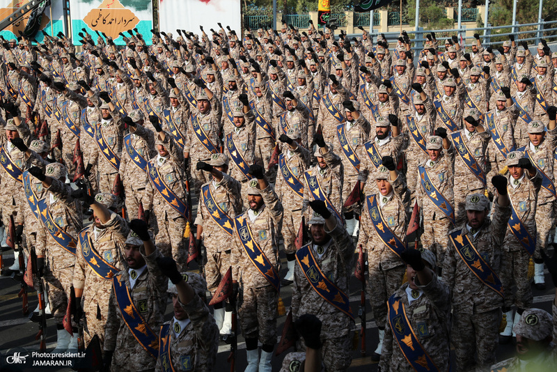 مراسم رژه نیروهای مسلح در جوار حرم مطهر امام خمینی(س)