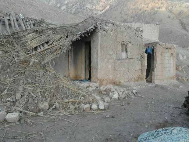 بارندگی پنج خانه روستایی در دهدز را  تخریب کرد