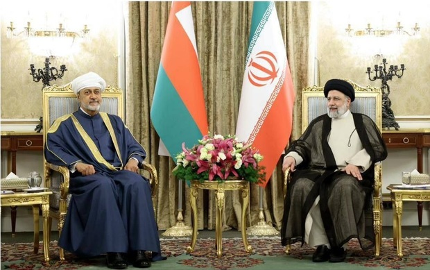 سلطان عمان به ایران آمد