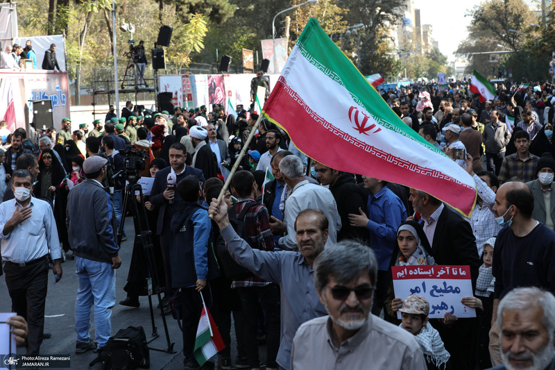 راهپیمایی باشکوه 13 آبان در تهران -1