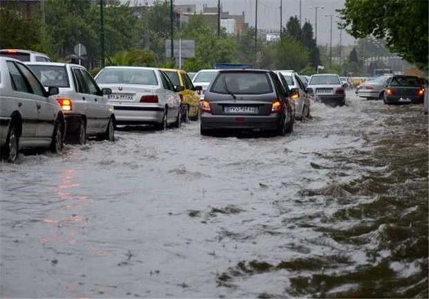 شهروندان در برابر آبگرفتگی معابر و سیلاب شهری آماده باشند