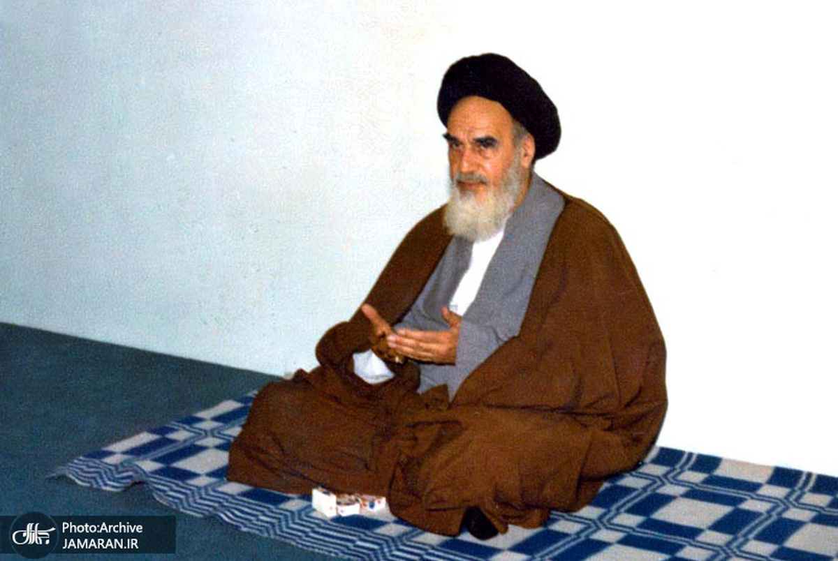 امام خمینی: همه اعضای انسان که تابع قلب است، وقتی قلب  الهی شد همه چیز انسان الهی می شود