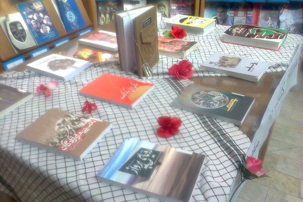 ۶ کتاب حوزه دفاع مقدس در شیراز رونمایی شدند
