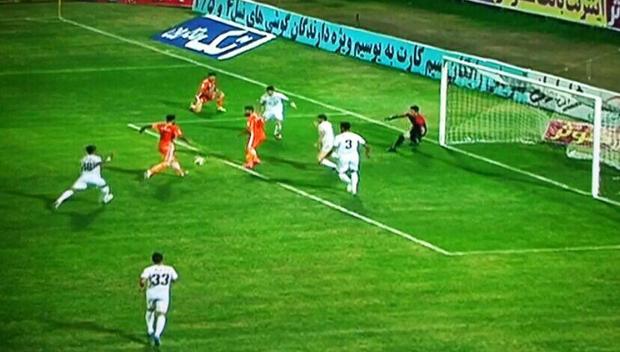 تقابل سرمربیان سابق تیم ملی فوتبال، در اصفهان برنده نداشت