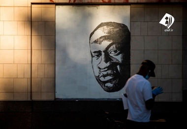 نقش بستن تصویر جورج فلوید بر دیوار ها در شهرهای مختلف دنیا 