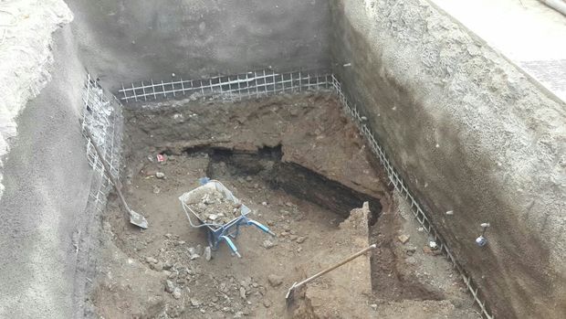 بقایای یک حمام قدیمی در حفاری منطقه 12 تهران کشف شد