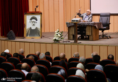 در چهل و ششمین سالگرد آیت‌الله طالقانی مطرح شد؛ از ایده شورا تا حل مخاطرات امروز