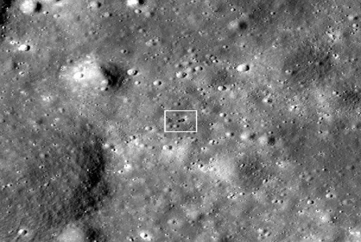 برخورد موشک بر سطح کره ماه + عکس