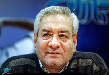 اصغرزاده: 48 درصد مردم ایران خرجشان بیشتر از دخلشان است و 42 درصد هم هرچه درمی‌آورند مصرف می‌کنند؛ فقط 10 درصد می‌توانند پس‌انداز کنند؛ این فاجعه است/ انتصاب لاریجانی برای شعام را گشایش می‌دانیم/ بر سر اقتصاد با آمریکا مذاکره کنیم