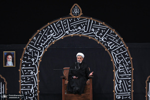 آخرین شب مراسم عزاداری حضرت اباعبدالله الحسین (ع) در حسینیه امام خمینی