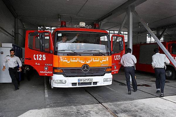 نجات 10شهروند همدانی با عملیات امدادی آتش نشانان