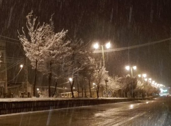بارش نخستین برف پاییزی در شهر قزوین