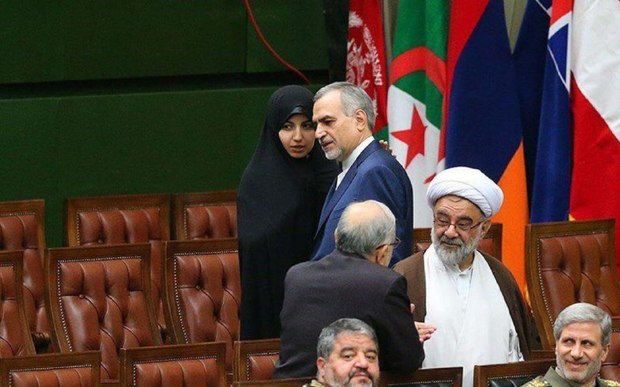 دختر رئیس جمهور و حسین فریدون در حاشیه مراسم تحلیف+عکس
