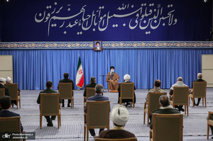 دیدار اعضای ستاد برگزاری کنگره ملّی بزرگداشت چهار هزار شهید استان یزد با رهبر معظم انقلاب