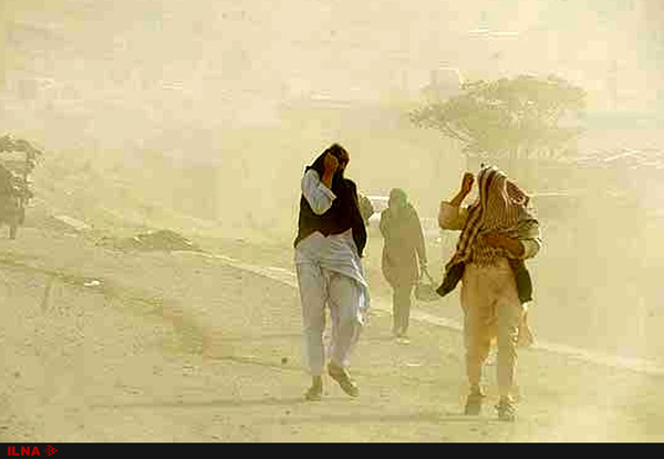 ورزش باد با سرعت 90 کیلومتر در سیستان  غلظت گرد و غبار در زابل 5 برابر حد مجاز