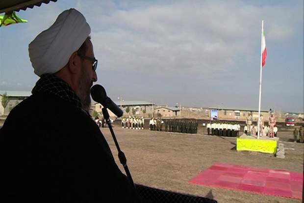 دفاع مقدس نماد غیرت ملت ایران در برابر استکبار است