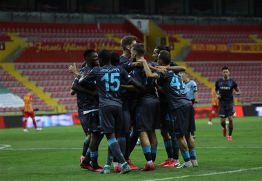 صعود ۳ پله‌ای ترابزون‌‌اسپور با برد مقابل حاتایااسپور
