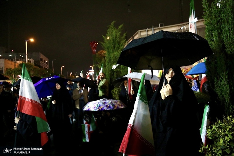 پنجاه و‌ یکمین اجتماع پر شور مردم در میدان شهدا