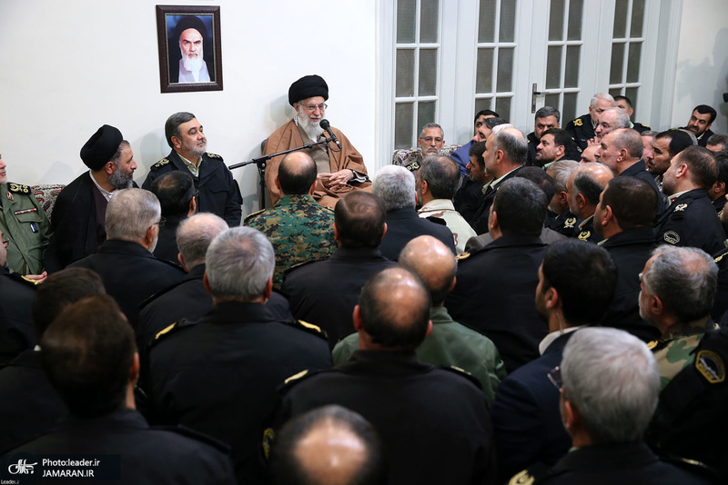 دیدار جمعی از فرماندهان و مسئولان نیروی انتظامی با رهبر معظم انقلاب