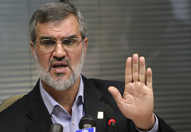 سردار رویانیان: رهبر ما با شهادتشان دشمنان را رسوا کردند و به ذلت کشیدند/ همه مردم باید پای این مملکت بایستند و دفاع کنند