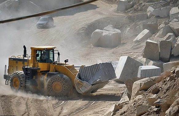 معادن تکاب سنگ بنای رونق تولید و اشتغالزایی در جنوب آذربایجان غربی