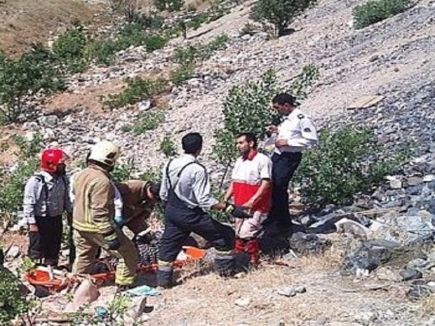 گردشگر سقوط کرده در کوهستان حیران آستارا نجات یافت