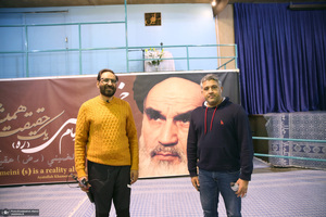 بازدید آقای جاوید چوهدری مجری ، مقاله نویس  پاکستان از بیت امام خمینی در جماران