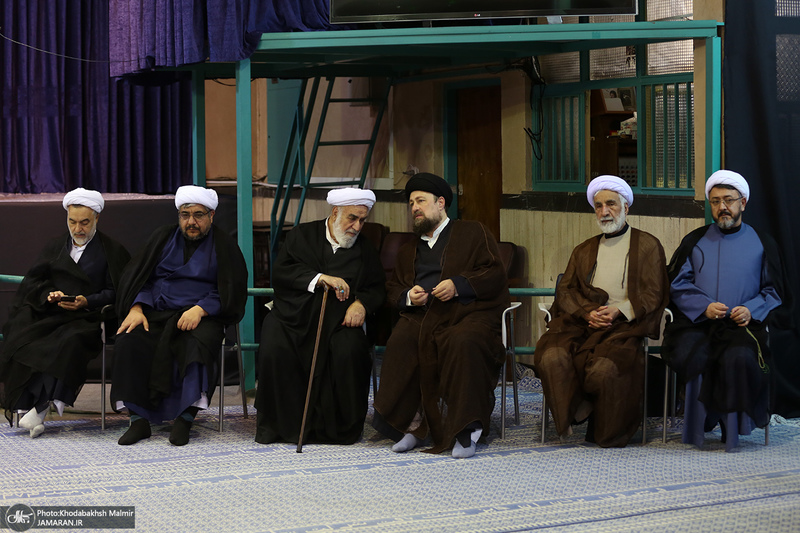 مراسم تشییع آیت الله حسن صانعی (ره) از حسینیه جماران - 2
