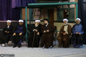مراسم تشییع آیت الله حسن صانعی (ره) از حسینیه جماران - 2