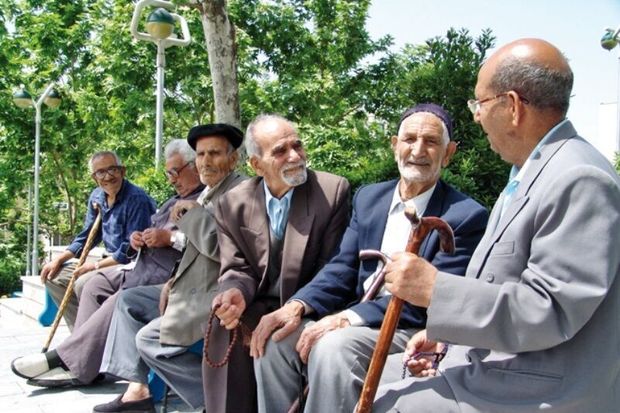 بازنشستگان زنجانی تحت پوشش آموزش‌های سلامت قرار می‌گیرند