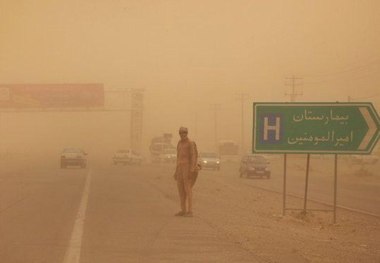 طوفان سیستان ۷۵ نفر را روانه بیمارستان کرد