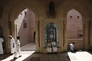 این کشور عربی برپایی نماز عید فطر را ممنوع کرد