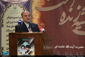 دیدار وزیر ورزش و جوانان و جمعی از ورزشکاران با سید حسن خمینی 