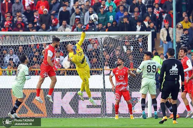 نقره داغ شدن تراکتور و پرسپولیس؛ محرومیت از تماشاگر قطعی شد