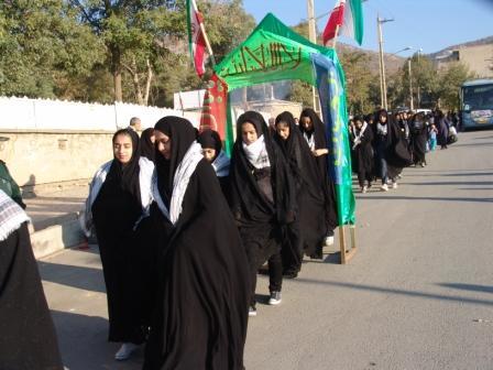 2 هزار دانشجوی یزدی از مناطق دفاع مقدس دیدن کردند