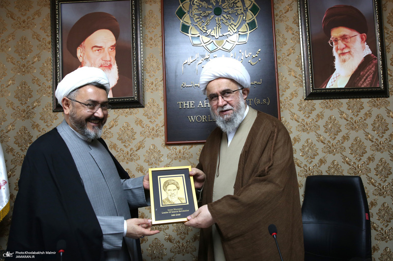 تفاهم نامه موسسه تنظیم ونشر آثار امام خمینی با مجمع جهانی اهل بیت