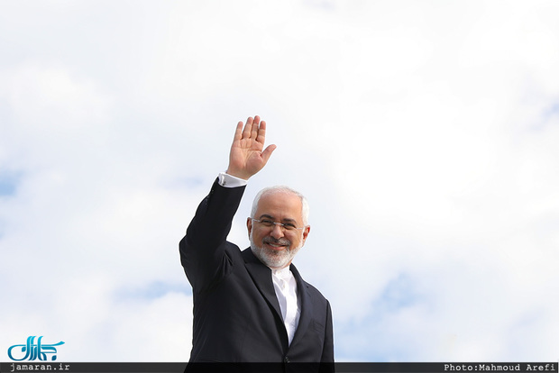 ظریف: تضمین منافع ایران نقش موثری در حفظ برجام دارد /کشورها اجازه نمی‌دهند آمریکا در امورشان دخالت کند