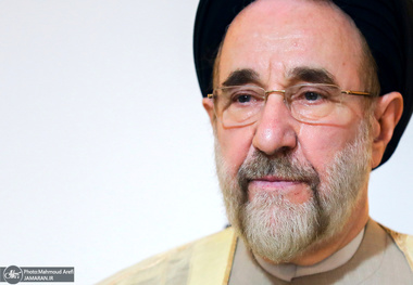 واکنش سید محمد خاتمی به حادثه ساختمان متروپل آبادان: آنگاه که حادثه ناشی از قصور و تقصیر افراد و یا نهادها باشد دردآورتر است/ مردم آبادان در مقاومت حماسی در برابر تجاوزگران علیه ملت ما هزینه‌های سنگینی پرداختند