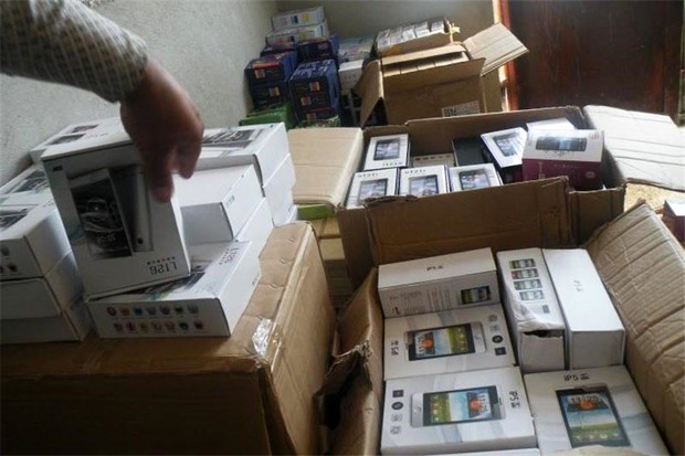 241 دستگاه تلفن همراه قاچاق در سقز کشف شد