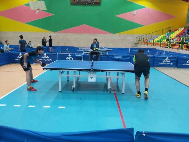 مسابقات قهرمانی تنیس روی میز جوانان کشور در آبادان آغاز شد