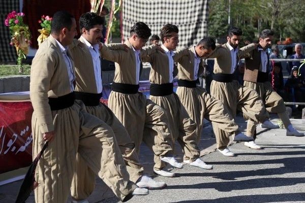 جشنواره‌های نشاط و امید برای احیای فرهنگ غنی مردم در کردستان برگزار می‌شود