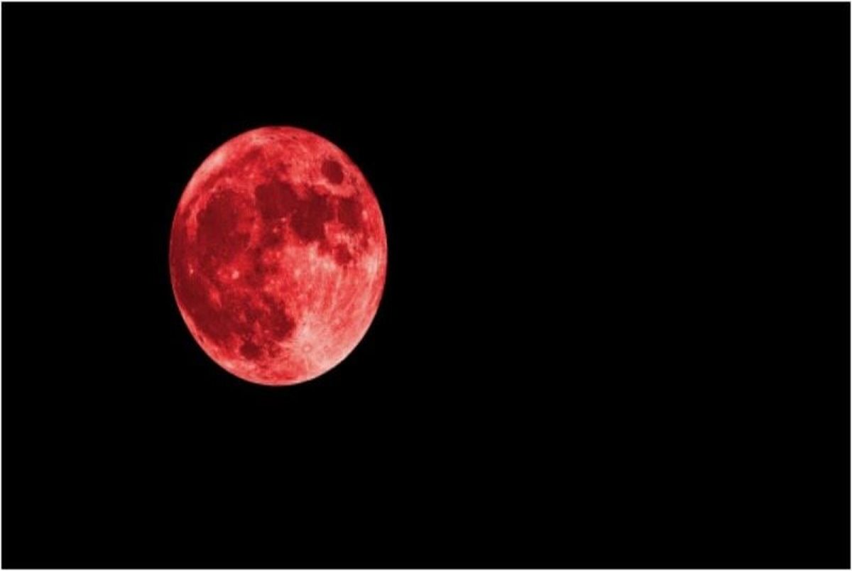 پدیدار شدن ماه خونین در آسمان آمریکا