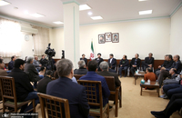 دیدارمدیران و جمعی از اعضای تحریه موسسه مطبوعاتی ایران و خبرگزاری ایرنا با سید حسن خمینی
